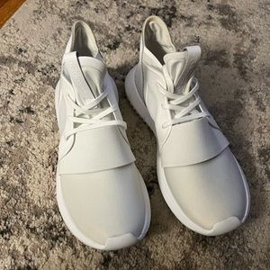Adidas Tubular Defiant S75250 Sneakers